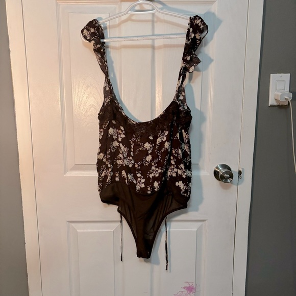 Free People Body Suit - Picture 3 of 11